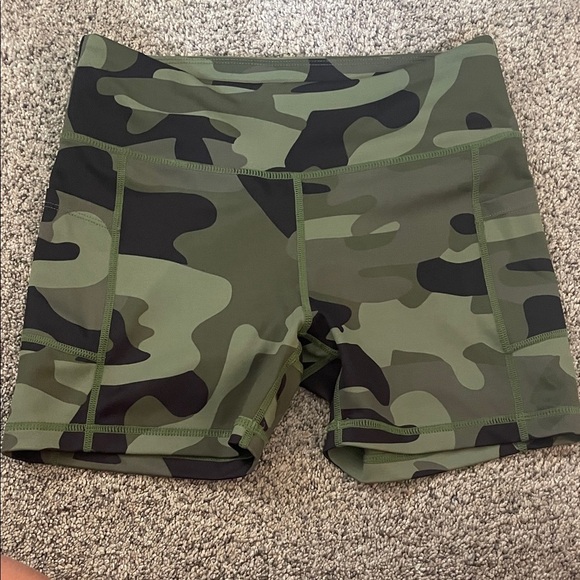 Zia spandex shorts camo small - Picture 1 of 4